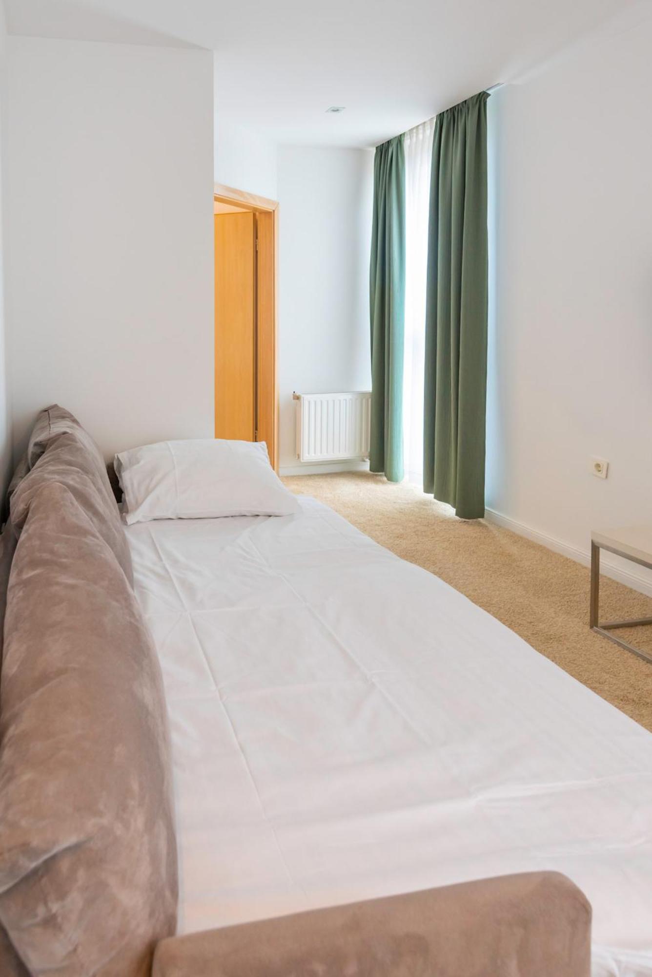 Hotel Park Superior 3* Cakovec Exterior photo